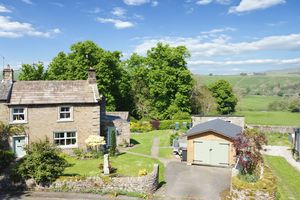 Photo 1- click for photo gallery